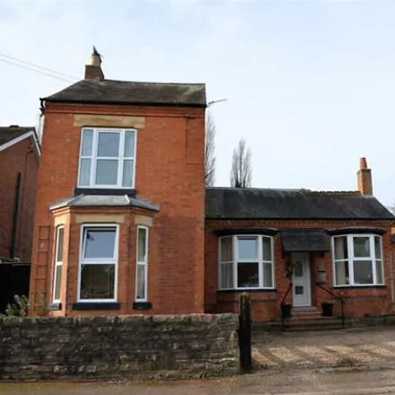 Buy this 4 bed house on Cliffe Road in Birstall, LE4 3AD