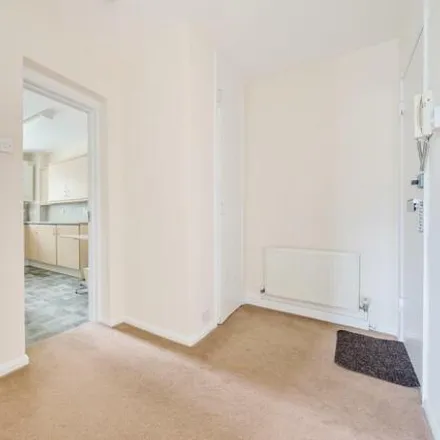 Image 3 - Elderberry Lodge, 28 Christchurch Avenue, London, N12 0DE, United Kingdom - Room for rent