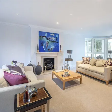 Image 4 - Gable Cottage, Coombe Hill Road, London, KT2 7DY, United Kingdom - House for rent