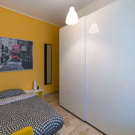 Image 2 - Via Carlo Valvassori Peroni, 75, 20134 Milan MI, Italy - Room for rent