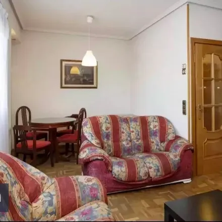 Image 9 - Calle de la Isla de Arosa, 9, 28035 Madrid, Spain - Apartment for rent