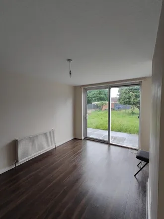 Image 4 - unnamed road, Castle Bromwich, B34 7ED, United Kingdom - Duplex for rent