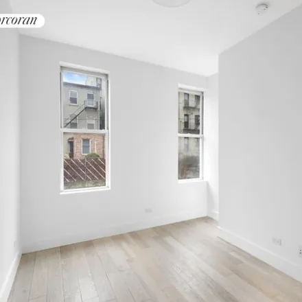 Image 4 - 78A N Henry St # 1, Brooklyn, New York, 11222 - Townhouse for rent