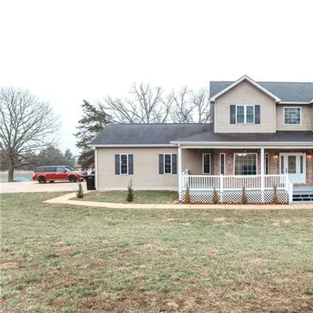 Buy this 4 bed house on 11370 Quarry Trail in Phelps County, MO 65401