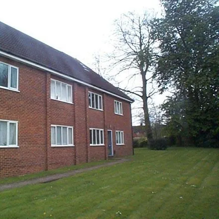 Rent this studio apartment on The Cedars in Guildford, GU1 1YZ