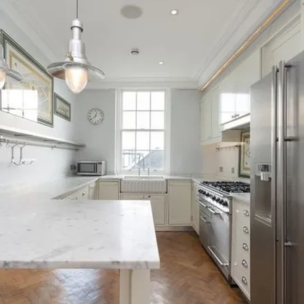 Rent this 3 bed apartment on The Lansdowne in Gloucester Avenue, Primrose Hill