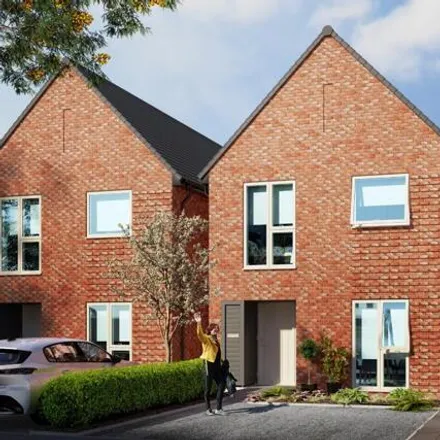 Buy this 3 bed duplex on Spinney Way in Westhoughton, BL5 3FL