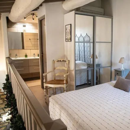 Rent this 6 bed house on Saint-Chamas in Chemin de la Rabassière, 13250 Saint-Chamas