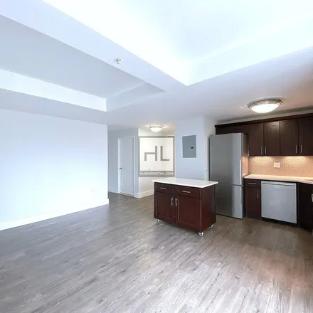 Rent this 2 bed apartment on 415 East 90th Street in New York, NY 10128
