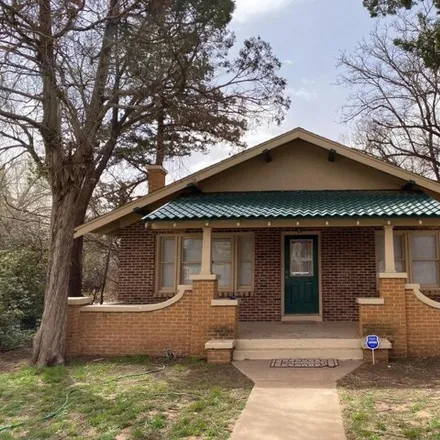 Rent this 2 bed house on 3009 20th Street in Lubbock, TX 79410