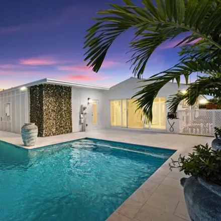 Image 3 - 292 Elwa Place, West Palm Beach, FL 33405, USA - House for sale