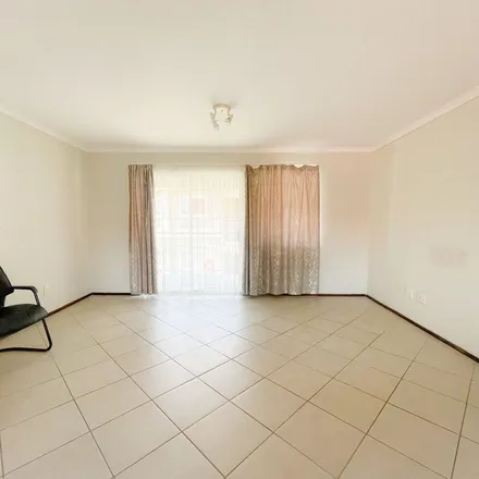 Image 5 - Plettenberg Road, Crystal Park, Gauteng, 1509, South Africa - Apartment for rent