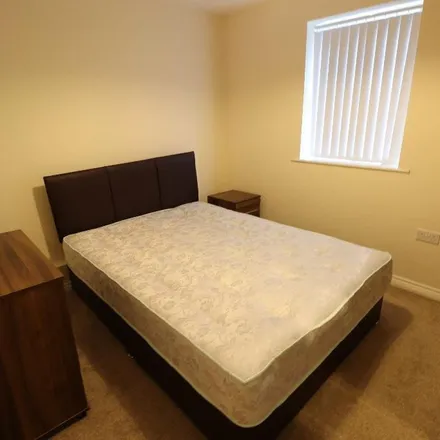 Image 6 - Hollins Court, Kenneth Close, Knowsley, L34 5NG, United Kingdom - Apartment for rent