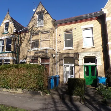 Rent this 1 bed apartment on Westbourne Avenue in Hull, HU5 3JN
