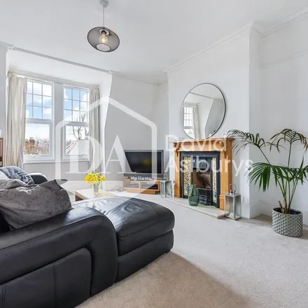 Rent this 2 bed apartment on 11 Fairfield Road in London, N8 9TE