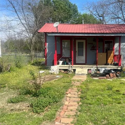Buy this 2 bed house on 3686 Park Boulevard in Muskogee, OK 74401