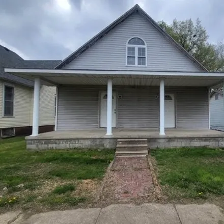 Buy this 3 bed house on 363 South Elm Street in Centralia, IL 62801