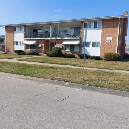 Buy this 1 bed condo on 30069 Longview Avenue in Warren, MI 48093