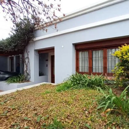 Buy this 3 bed house on Doctor Pablo Luis Mirizzi 411 in Parque Vélez Sarsfield, Cordoba