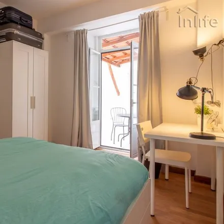 Rent this 7 bed room on Rua de Ponta Delgada
