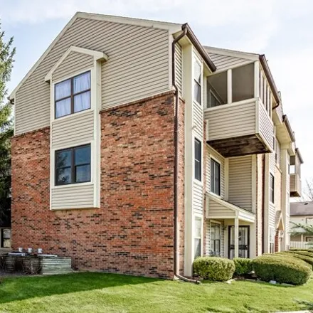 Buy this 2 bed condo on 1763 Wellesley Lane in Indianapolis, IN 46219