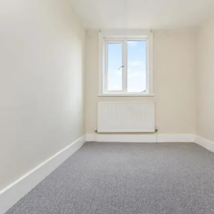 Image 3 - 27 Bedford Hill, London, SW12 9RG, United Kingdom - Room for rent