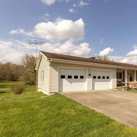 Buy this 3 bed house on 1342 Hillbrook Drive Northeast in Pleasant Township, OH 43130