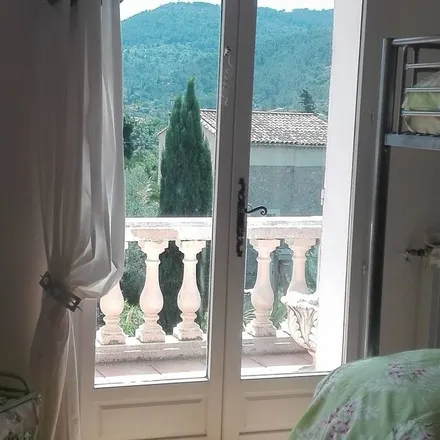 Rent this 3 bed house on Place de Provence in 83210 Solliès-Pont, France