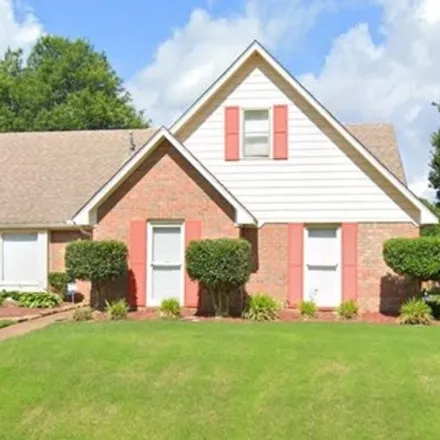 Buy this 5 bed house on 9042 Bellehurst Drive in Memphis, TN 38016