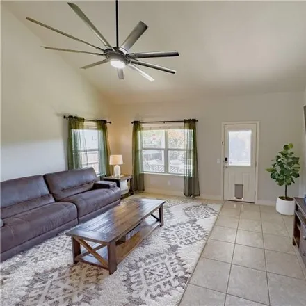 Image 8 - 2874 Vista Parkway, New Braunfels, TX 78130, USA - House for sale