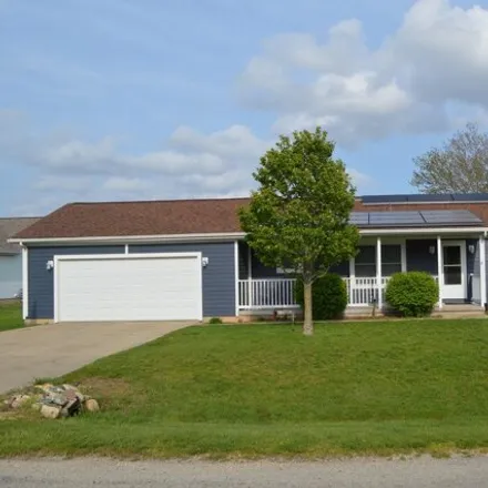 Buy this 3 bed house on East Hill Street in Tiskilwa, Bureau County