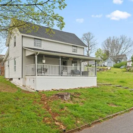 Buy this 2 bed house on 371 West 4th Avenue in Lenoir City, TN 37771