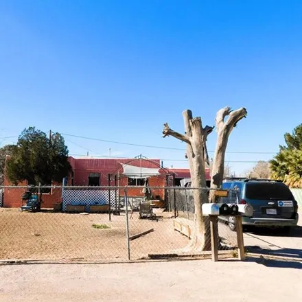 Buy this studio house on 8100 Holloway Place in El Paso, TX 79907