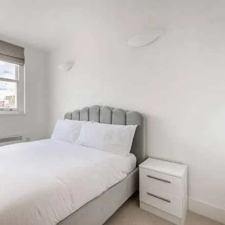 Image 3 - 101 Earl's Court Road, London, W8 6QH, United Kingdom - Apartment for rent