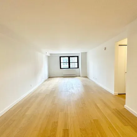 Image 4 - 711 2nd Avenue, New York, NY 10016, USA - Apartment for rent