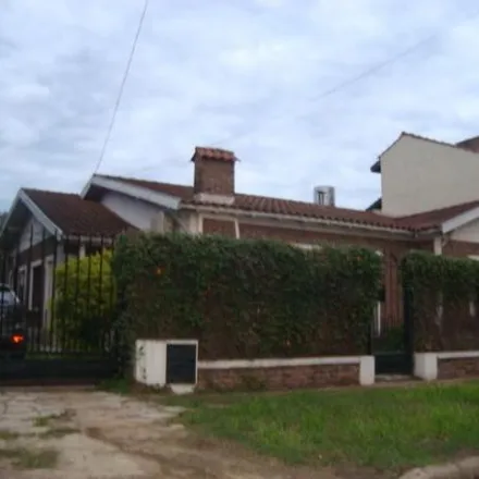 Buy this 3 bed house on Roca 103 in B1852 GAU Burzaco, Argentina