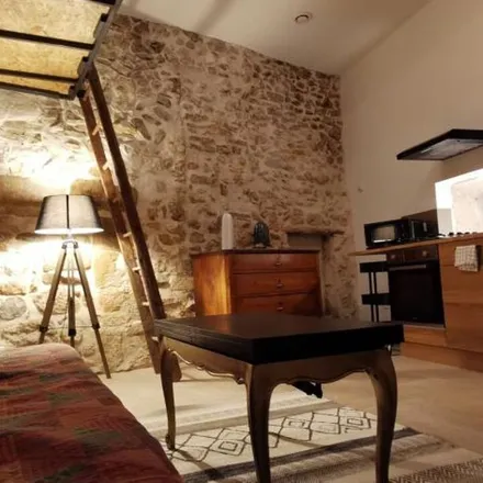 Rent this 1 bed apartment on 17 Avenue Gabriel Péri in 13560 Sénas, France