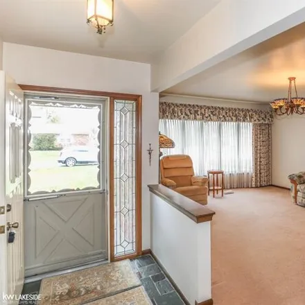 Image 3 - 5298 South Nocturne Lane, Shelby Charter Township, MI 48316, USA - House for sale