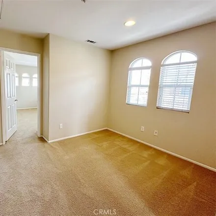 Image 9 - 27 Olde Berry, Irvine, CA 92602, USA - Townhouse for rent