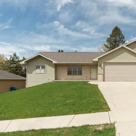 Buy this 3 bed house on 404 Monroe Street in Beaver Dam, WI 53916