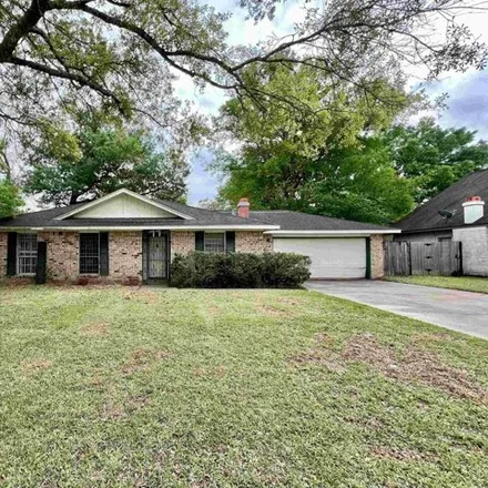 Buy this 3 bed house on 67 Heritage Drive in Vidor, TX 77662