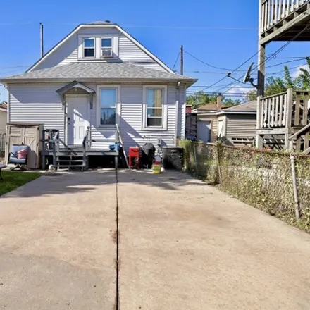 Buy this 3 bed house on 5532 South Kilbourn Avenue in Chicago, IL 60629