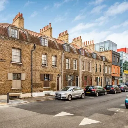 Image 2 - 33 Turner Street, St. George in the East, London, E1 2AE, United Kingdom - Townhouse for sale