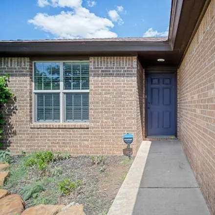 Image 3 - 8901 Avenue T, Lubbock, Texas, 79423 - House for sale