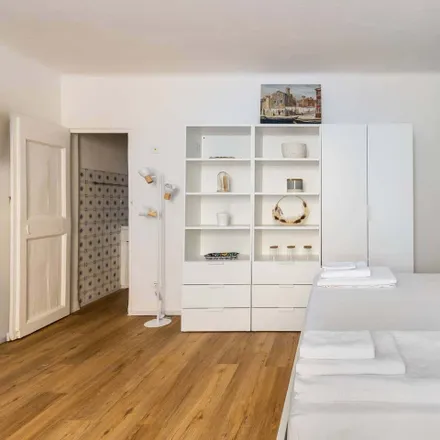 Rent this studio apartment on Trattoria da Maro in Via Broccaindosso, 71b