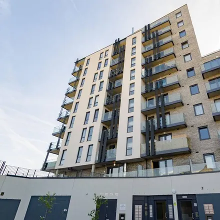 Rent this 1 bed apartment on Teal Street in London, E14 0XS