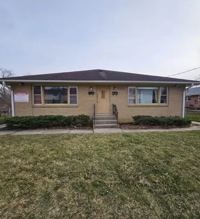 Buy this 12 bed house on Conklin Elementary School in Halsted Road, Rockford