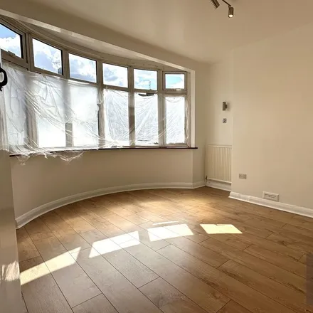 Rent this 3 bed townhouse on 101 Church Hill Road in London, EN4 8PG