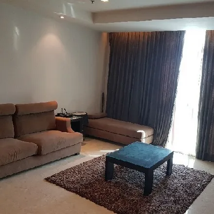 Rent this 1 bed apartment on Bangkok Mediplex in Soi Sukhumvit 42, Khlong Toei District