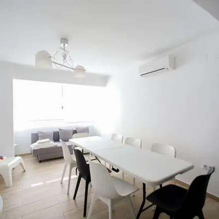 Rent this 4 bed apartment on Instal·lació Esportiva Elemental La Creu del Grau in Carrer de Menorca, 46024 Valencia